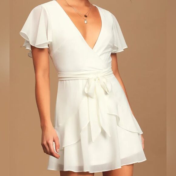 White Lulu's Dress - Picture 4 of 5